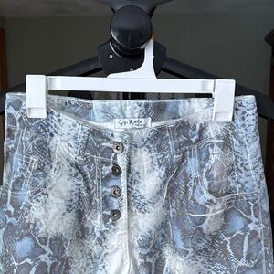 Gigi Moda Women's Skinny Jeans - Blue Snake Print